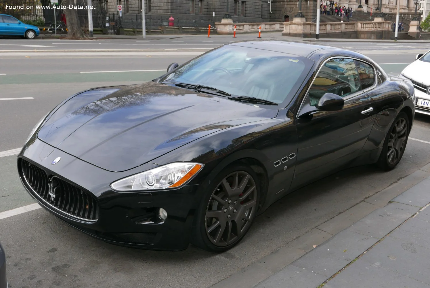 Maserati GranTurismo 4.2 i V8 32V (405 Hp)2007 - 2017 thumbnail 7