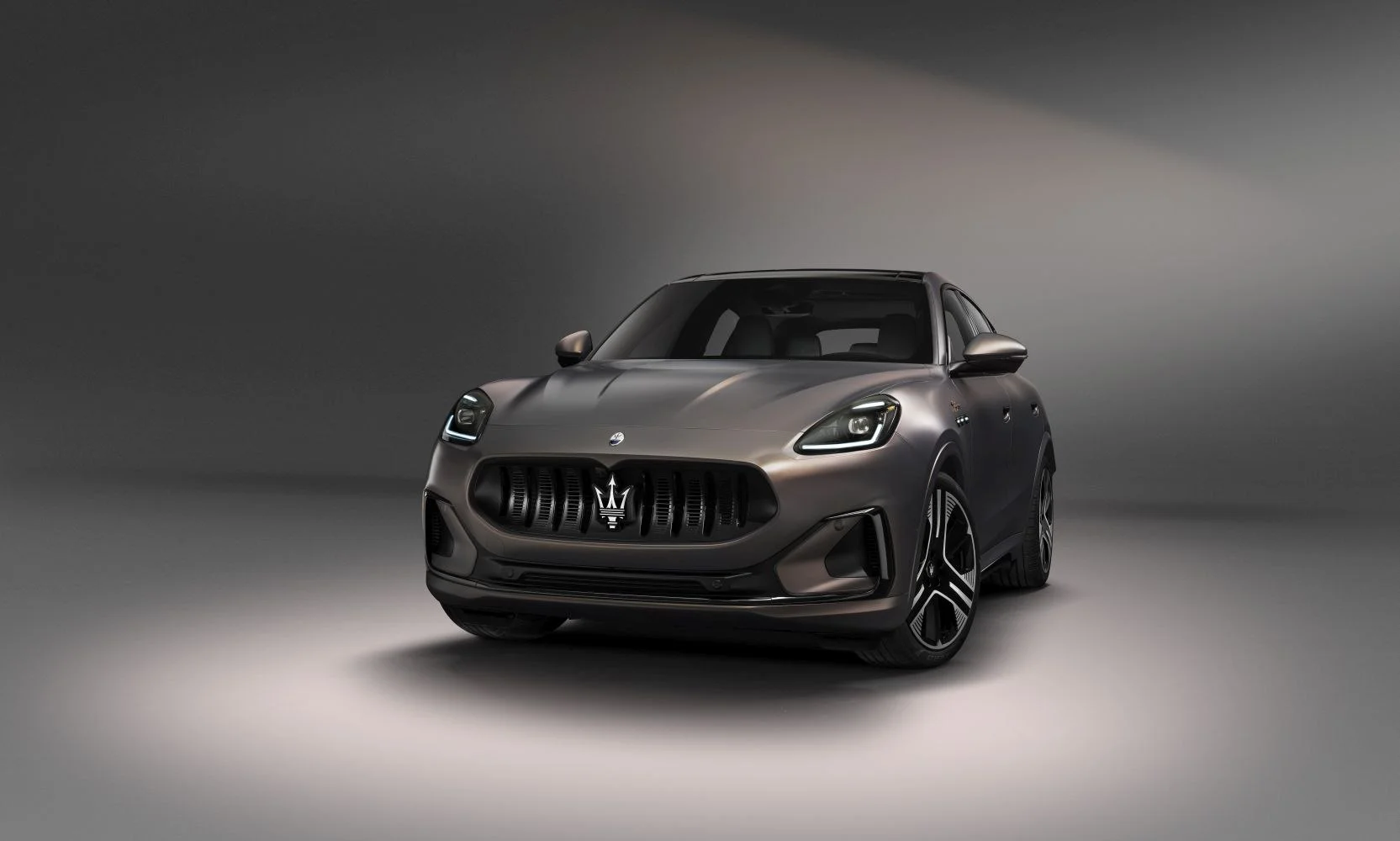 Maserati Grecale Folgore 105 kWh (558 Hp) BEV AWD2023 - - 1