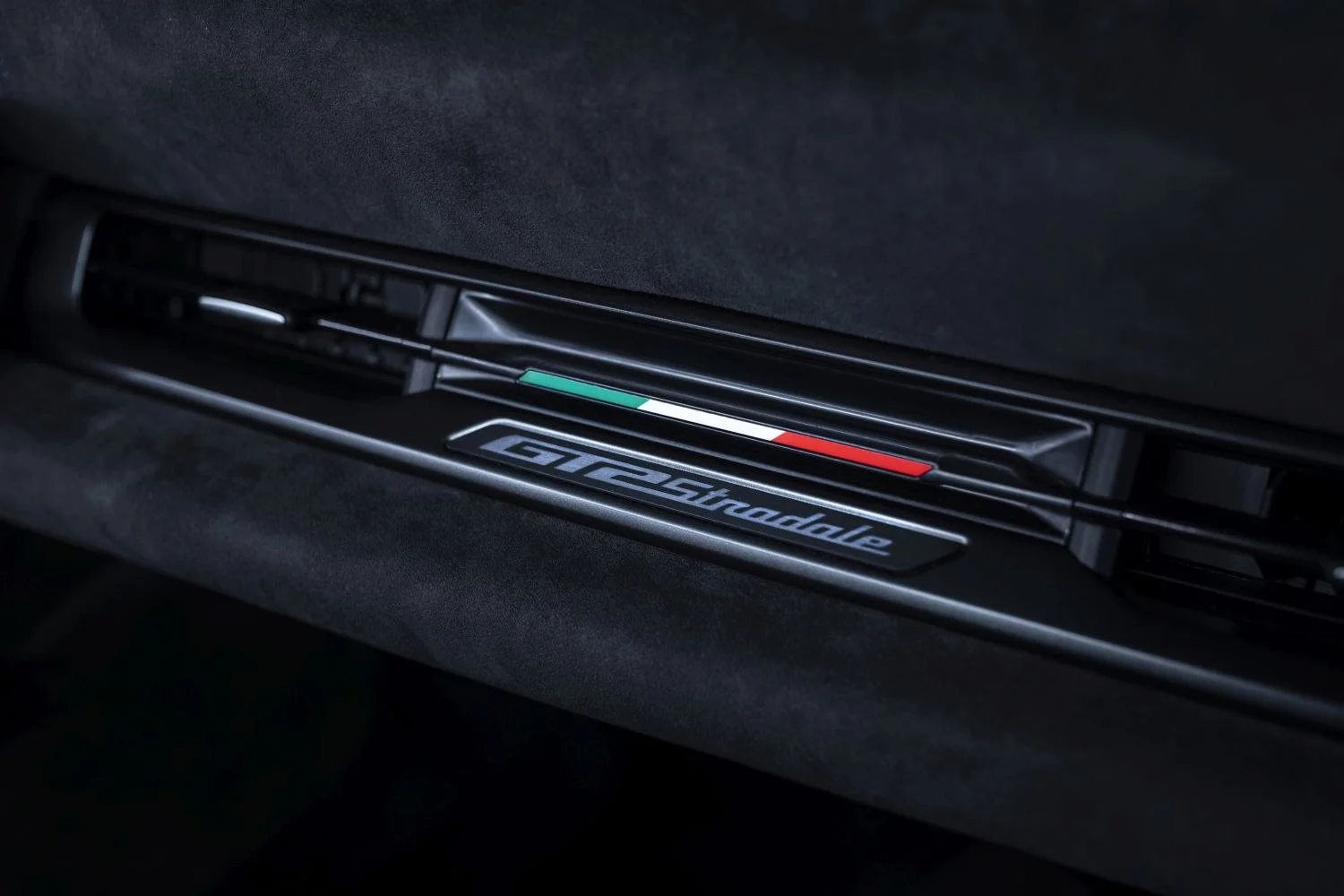 Maserati GT2 Stradale 3.0 V6 (640 Hp) DCT2024 - thumbnail 10
