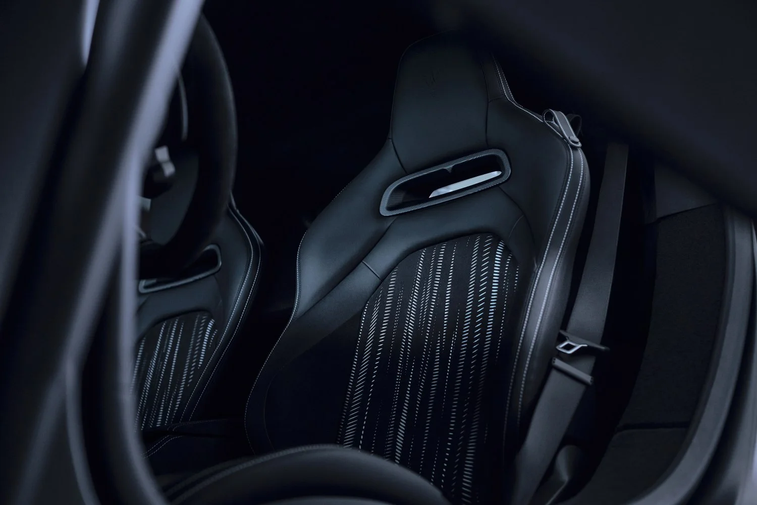 Maserati MCPURA 3.0 V6 (630 Hp) DCT2025 - thumbnail 15