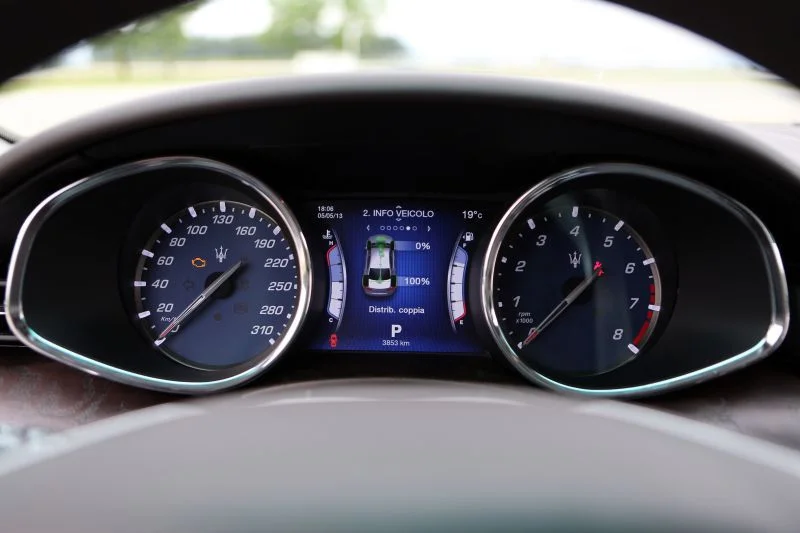Maserati Quattroporte 3.0 V6 (275 Hp) Automatic2014 - 2016 thumbnail 6