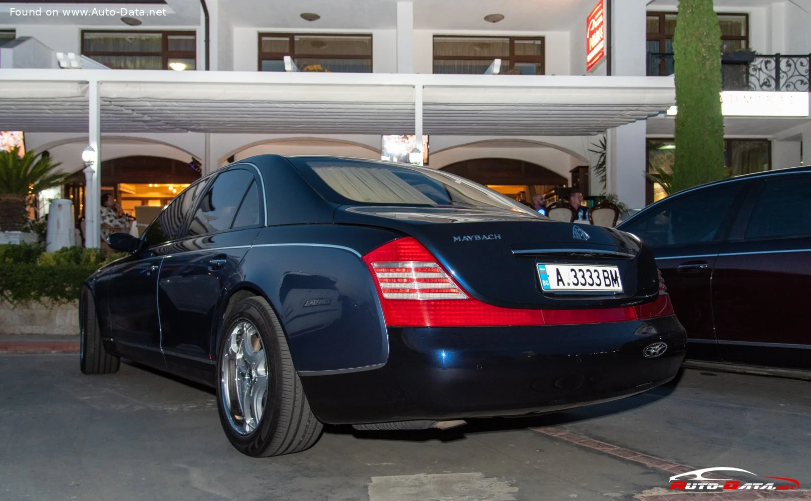 Maybach 57 5.5 V12 (550 Hp) Automatic2002 - 2013 thumbnail 4