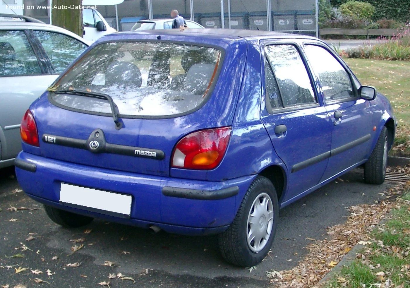 Mazda 121 1.2 (75 Hp)1996 - 2000 thumbnail 3