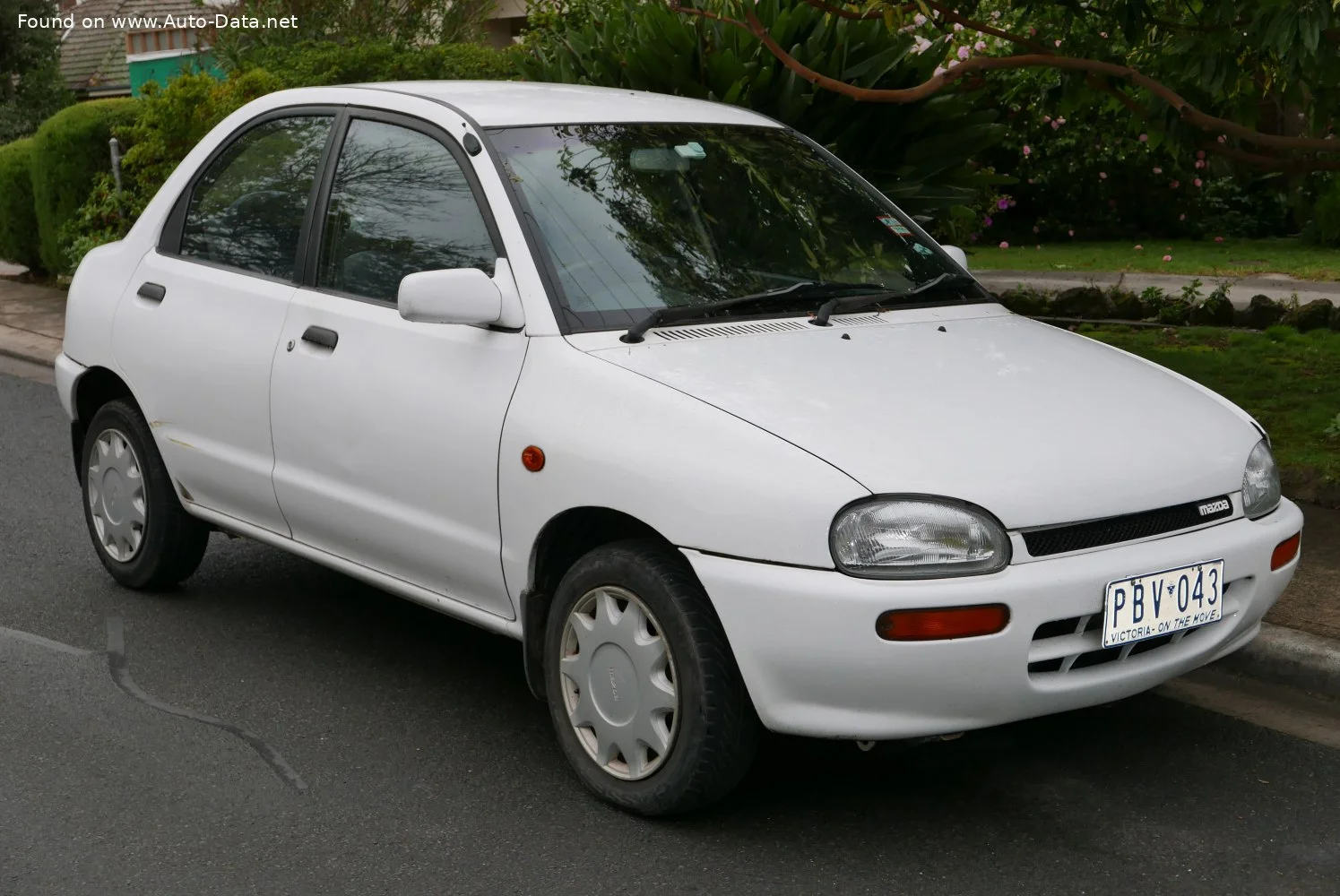 Mazda 121 1.3 16V (54 Hp)1990 - 1996 - 1