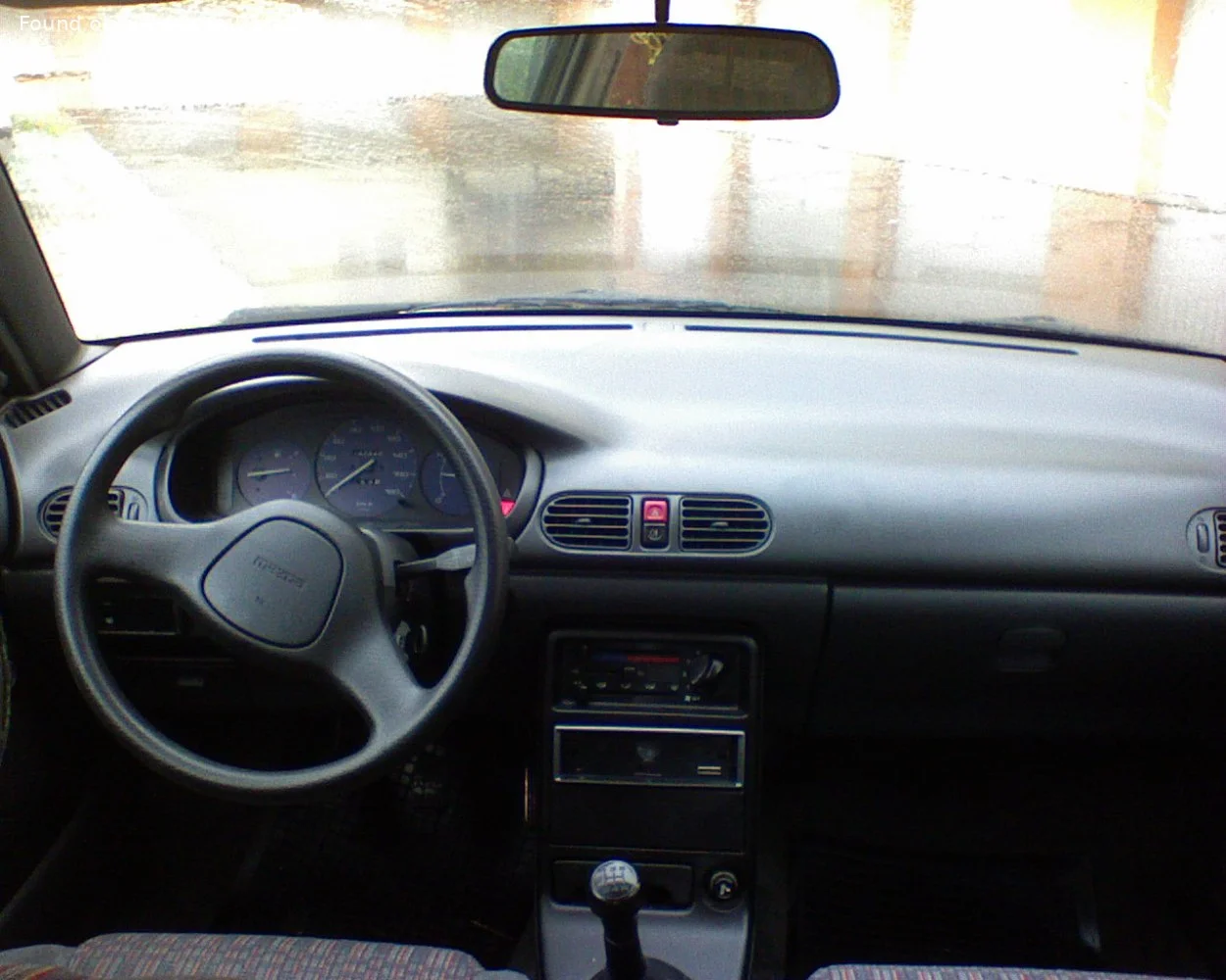Mazda 121 1.3 16V (54 Hp)1990 - 1996 thumbnail 5