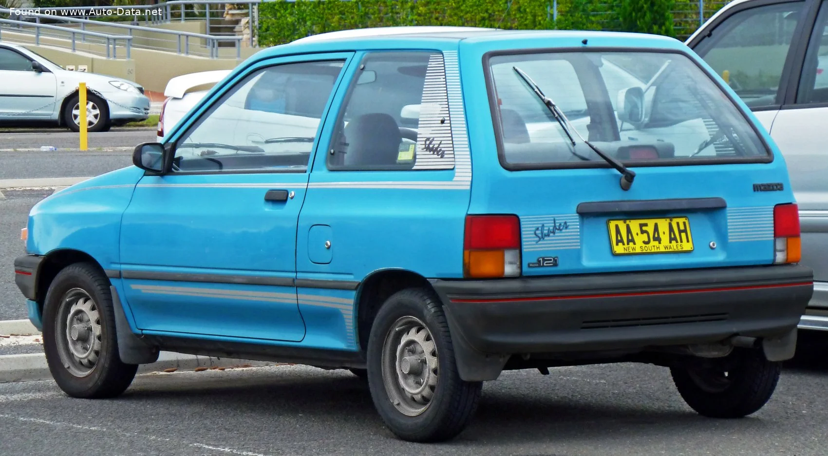Mazda 121 1.1 (54 Hp)1989 - 1991 thumbnail 4