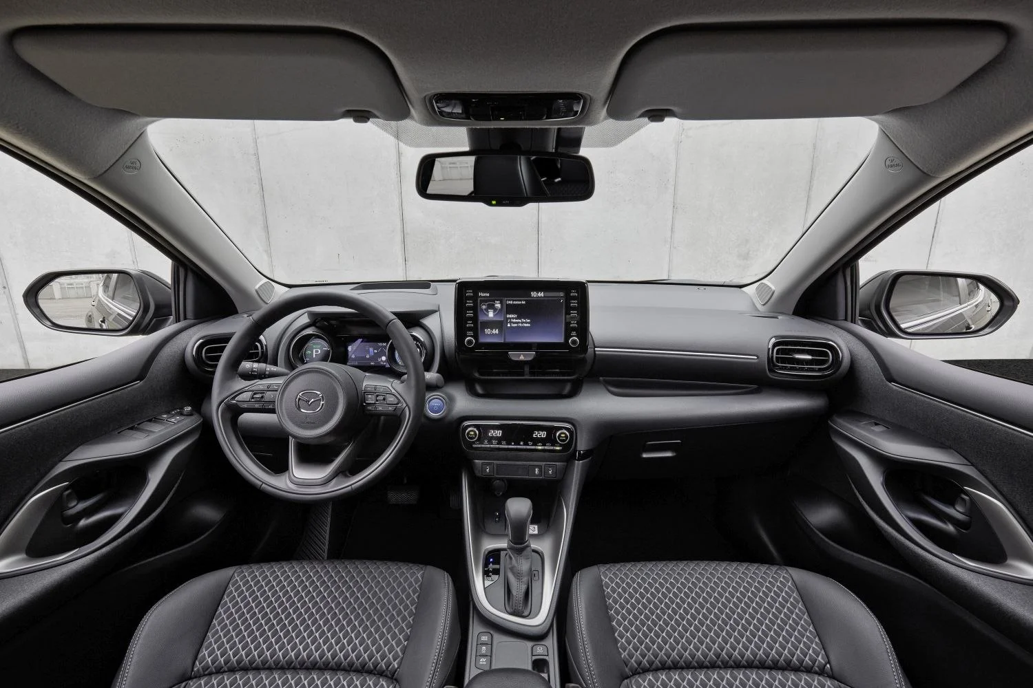 Mazda 2 1.5 (116 Hp) Hybrid CVT2022 - thumbnail 16