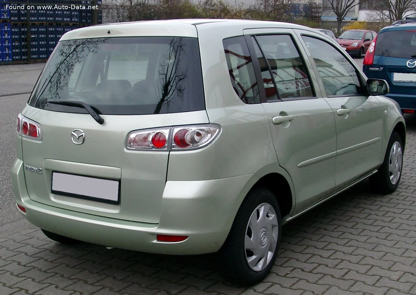 Mazda 2 1.2 i 16V (75 Hp)2003 - 2007 thumbnail 4