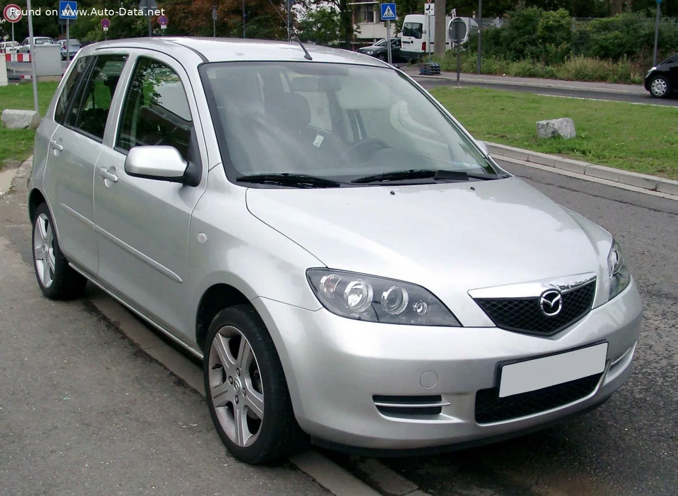 Mazda 2 1.2 i 16V (75 Hp)2003 - 2007 thumbnail 5