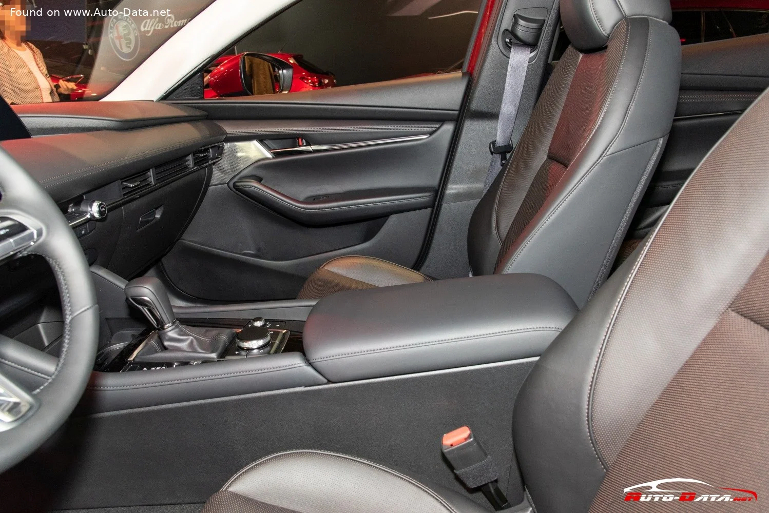 Mazda 3 1.5 SKYACTIV-G (118 Hp) Automatic2019 - thumbnail 11