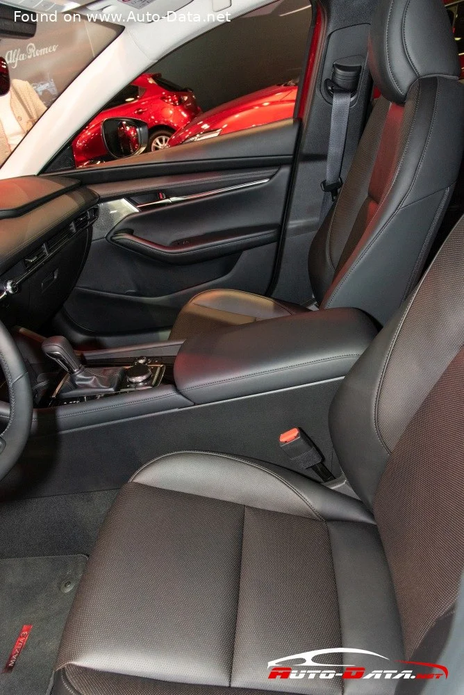 Mazda 3 1.5 SKYACTIV-G (118 Hp) Automatic2019 - thumbnail 12