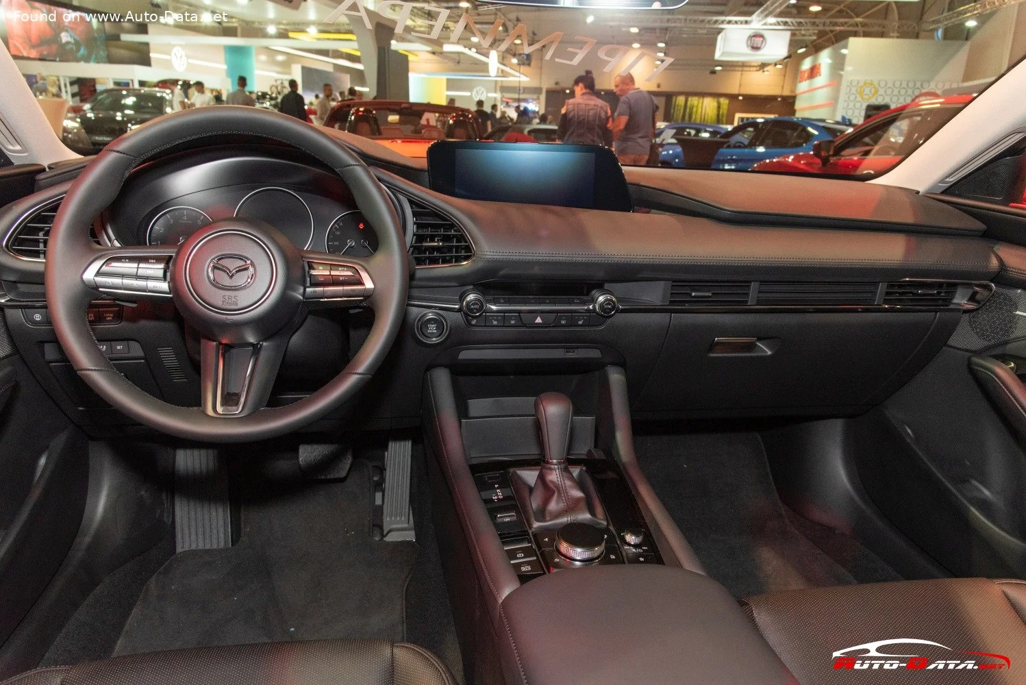 Mazda 3 1.5 SKYACTIV-G (118 Hp) Automatic2019 - thumbnail 10