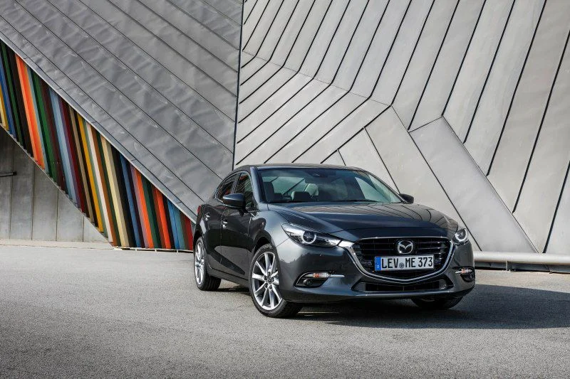 Mazda 3 1.5 SkyActiv-D (105 Hp)2017 - 2018 - 1