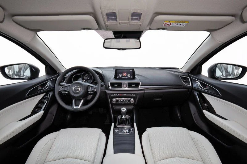 Mazda 3 1.5 SkyActiv-D (105 Hp)2017 - 2018 thumbnail 3