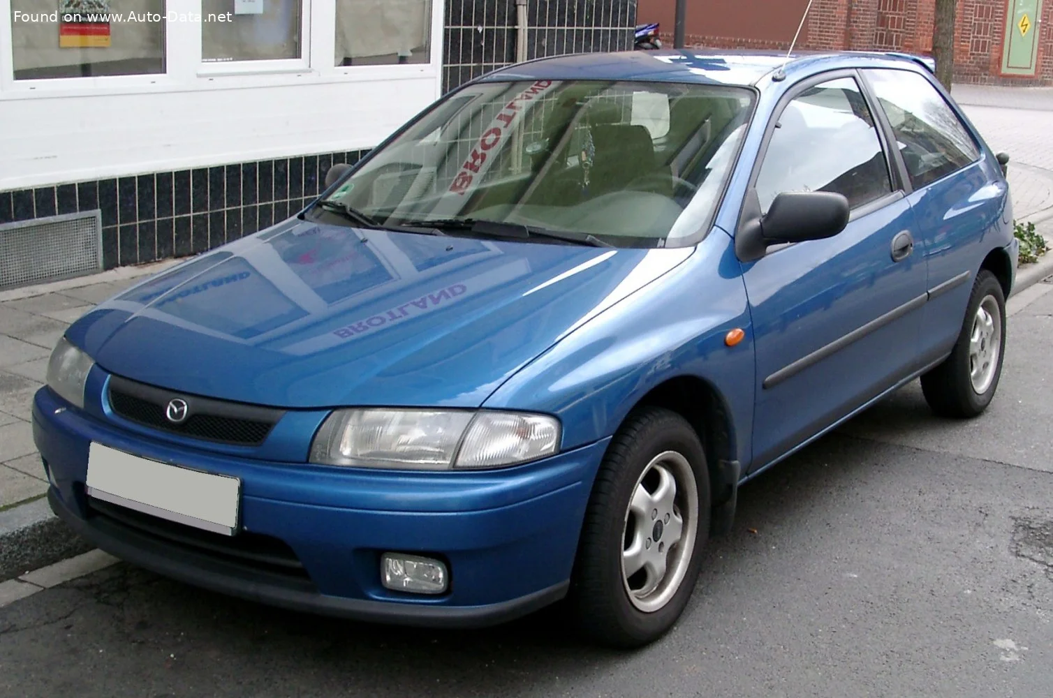 Mazda 323 Mazda 323 P V (BA)