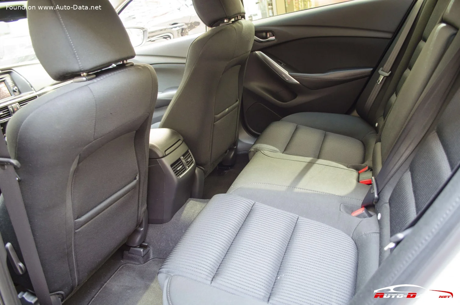 Mazda 6 2.0 SKYACTIV-G (145 Hp)2012 - 2015 thumbnail 18