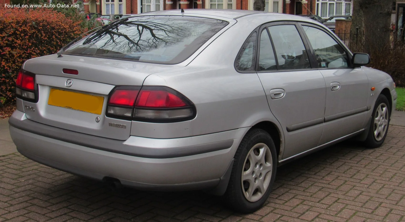 Mazda 626 1.9 (100 Hp)1999 - 2002 thumbnail 4