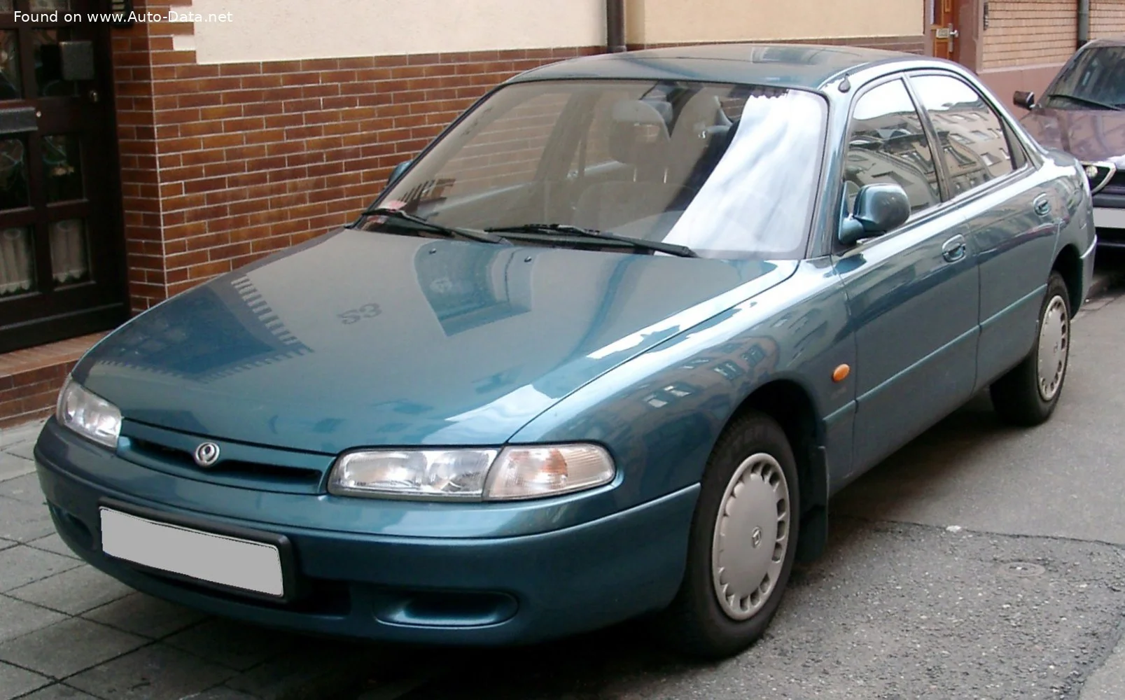 Mazda 626 1.8 i (105 Hp)1992 - 1997 thumbnail 3