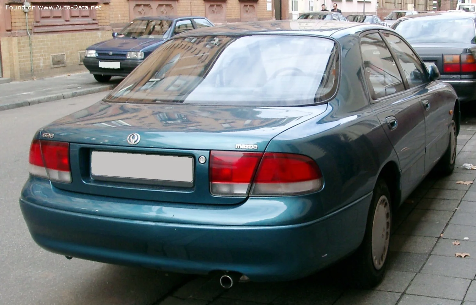 Mazda 626 1.8 i (105 Hp)1992 - 1997 thumbnail 4