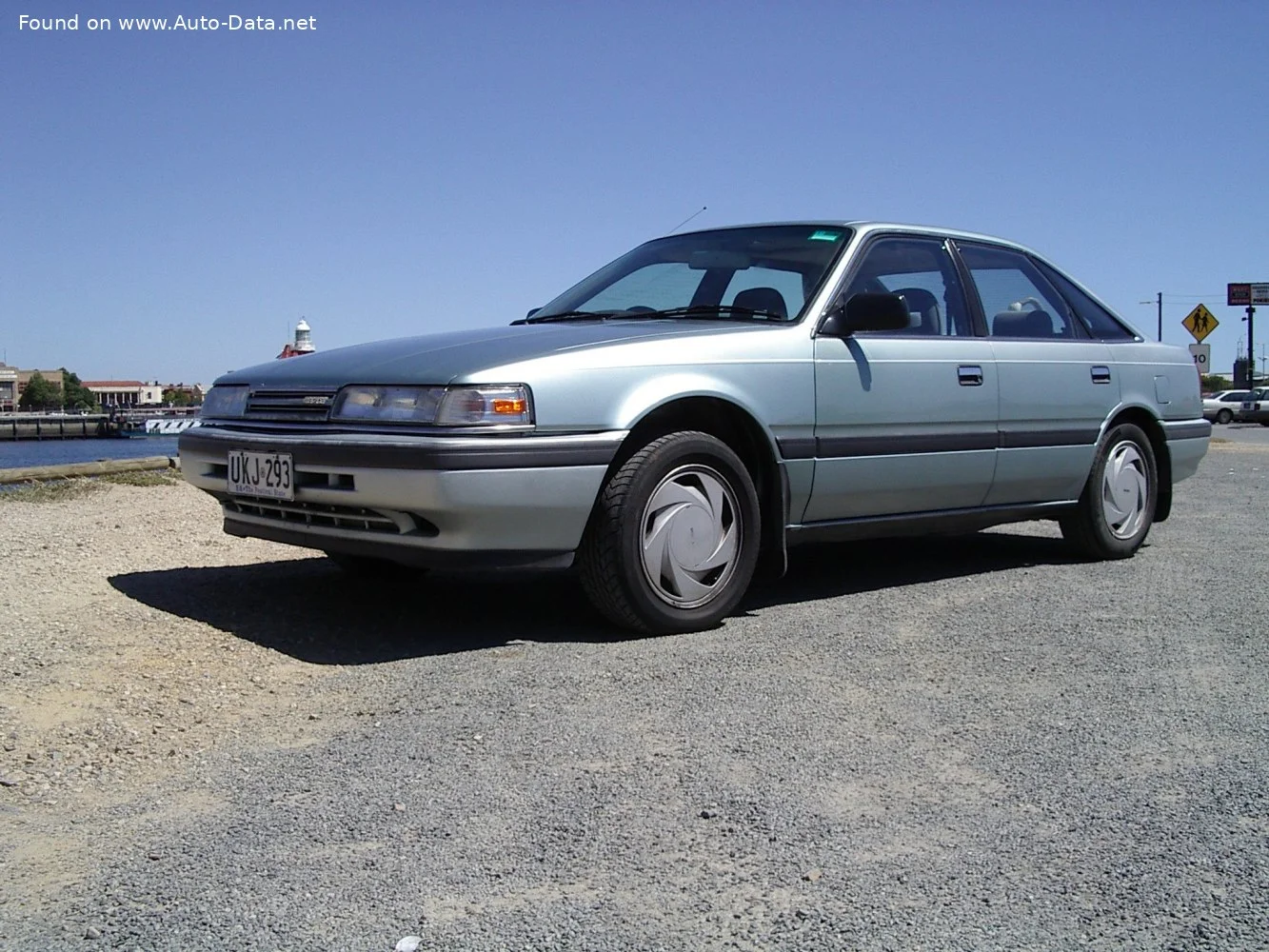 Mazda 626 1.8 (88 Hp)1987 - 1992 thumbnail 2