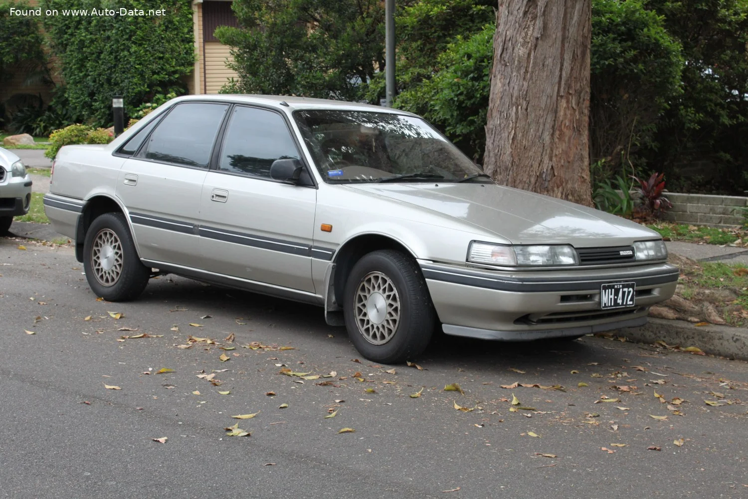 Mazda 626 1.8 (88 Hp)1987 - 1992 thumbnail 3