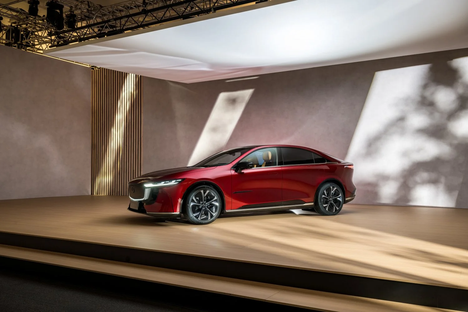 Mazda 6e 68.8 kWh (258 Hp)2025 - thumbnail 3