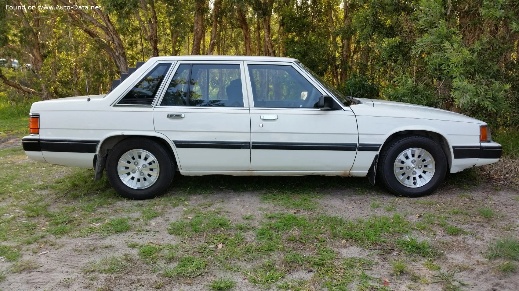 Mazda 929 2.0 (101 Hp)1984 - 1987 thumbnail 4