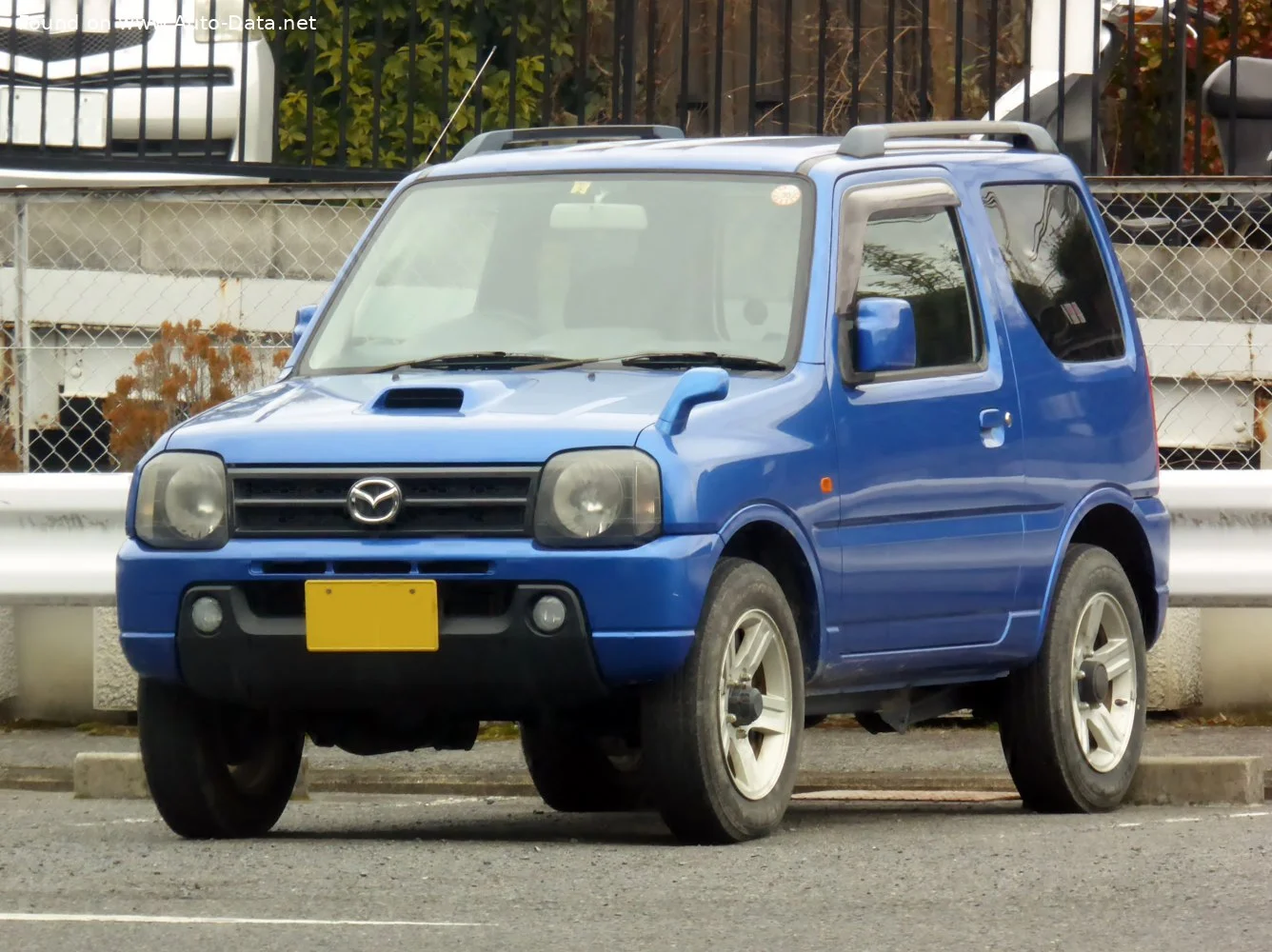 Mazda Az-offroad 0.7 12V (64 Hp) 4WD1998 - 2014 - 1