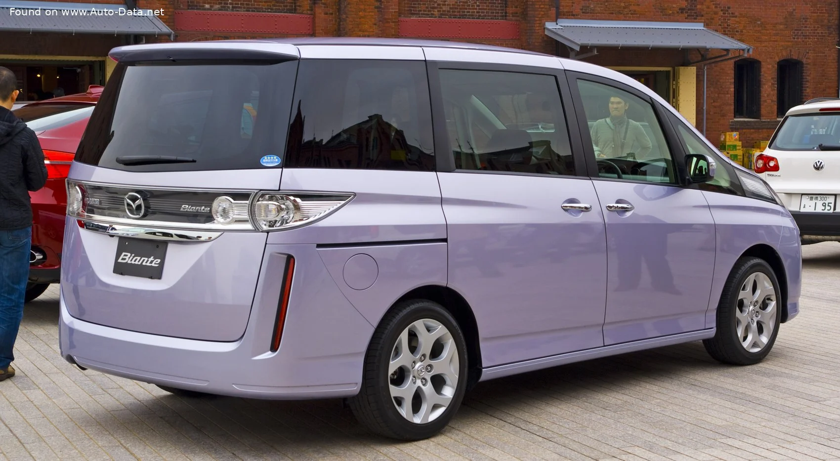 Mazda Biante 2.0 (144 Hp) 4WD Automatic2008 - 2018 thumbnail 2