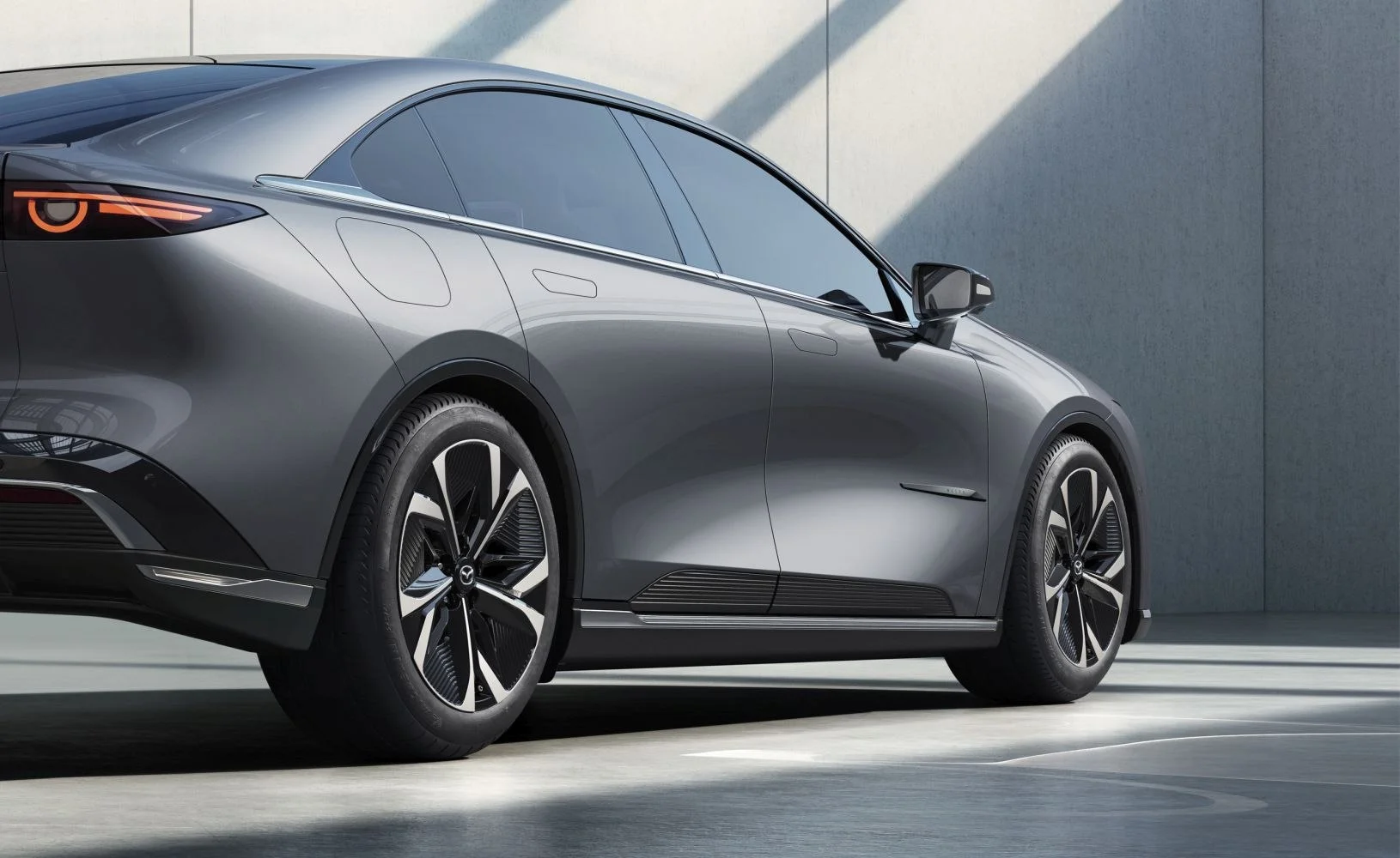 Mazda EZ-6 1.5L 18.9 kWh (218 Hp) Extended Range2024 - thumbnail 17