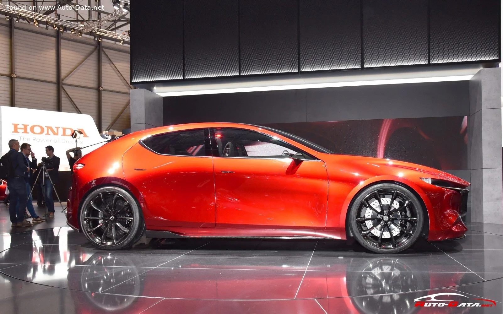 Mazda KAI Mazda KAI Concept thumbnail 10