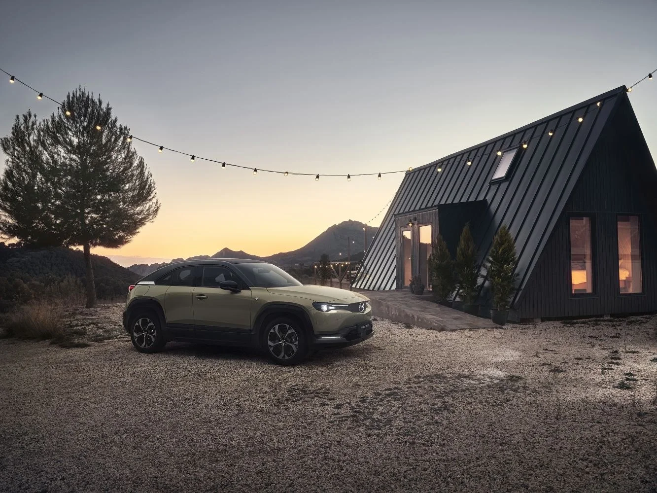 Mazda MX-30 0.8 e-SKYACTIV R-EV (170 Hp) Plug-in Hybrid2023 - thumbnail 2
