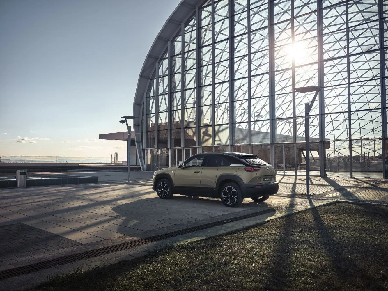Mazda MX-30 0.8 e-SKYACTIV R-EV (170 Hp) Plug-in Hybrid2023 - thumbnail 8