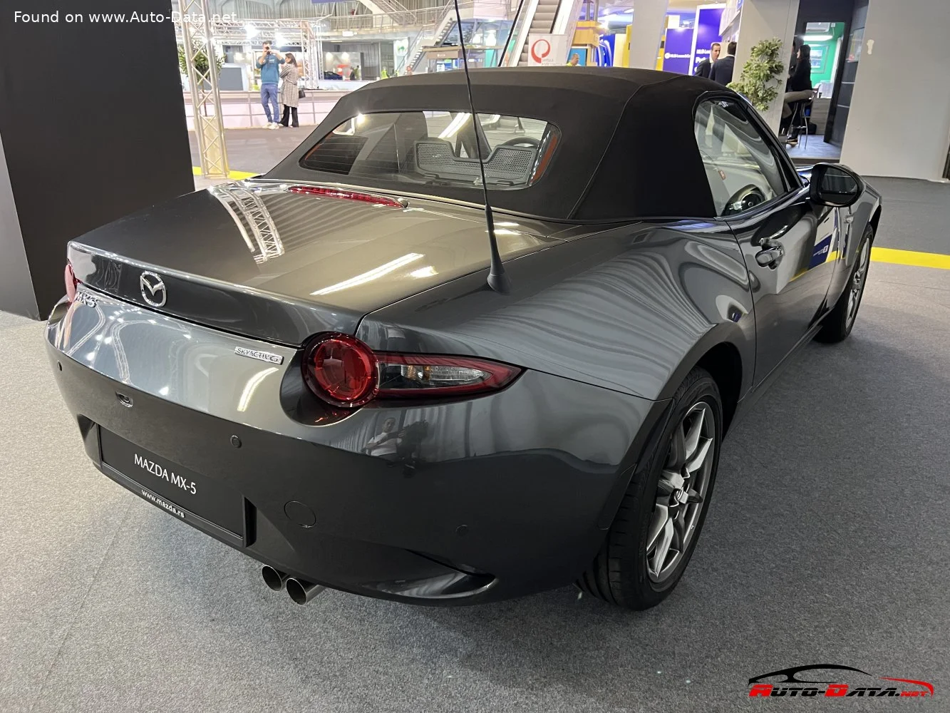 Mazda MX-5 1.5 SkyActiv-G (132 Hp)2018 - 2023 thumbnail 14