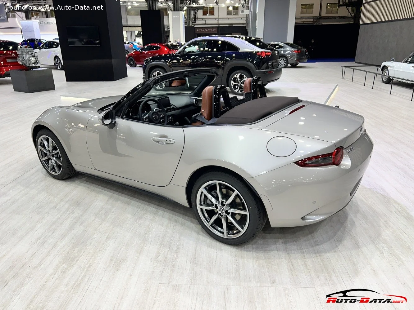 Mazda MX-5 1.5 SkyActiv-G (132 Hp)2018 - 2023 thumbnail 3