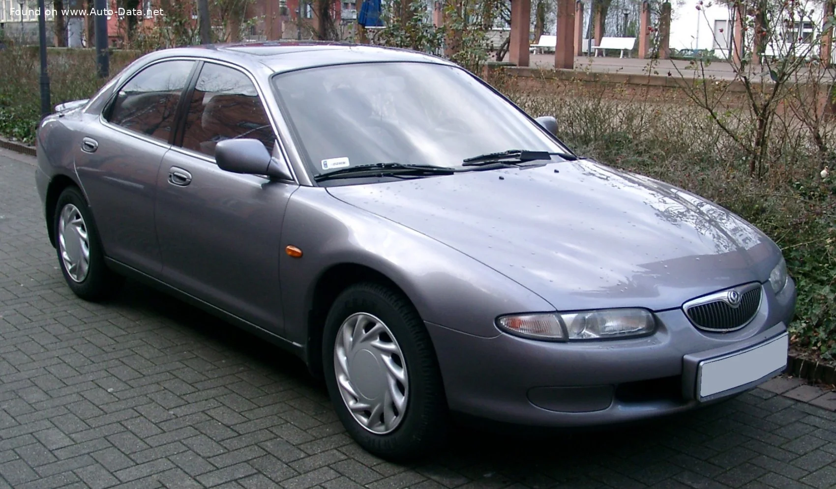 Mazda Xedos 6 modeli
