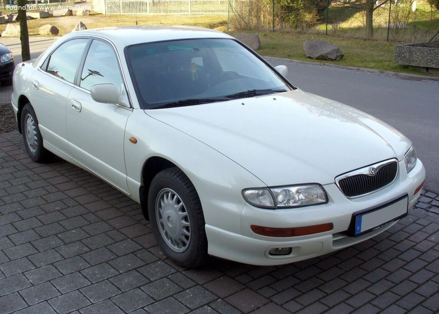 Mazda Xedos 9 2.0 i V6 24V (143 Hp)1993 - 2000 - 1