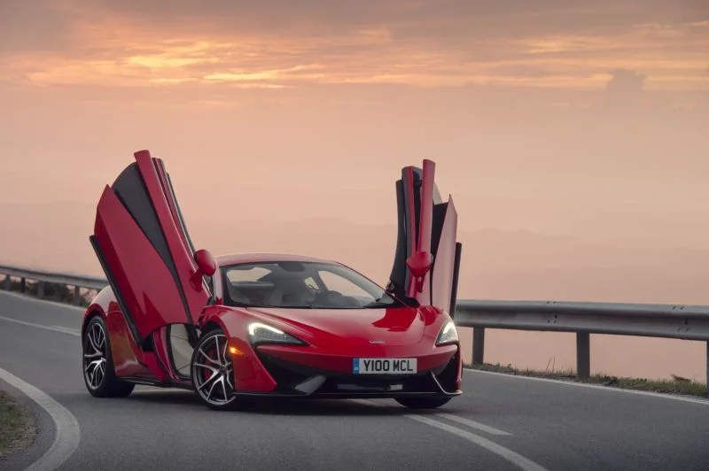 McLaren 540C 3.8 V8 (540 Hp) SSG2015 - thumbnail 17