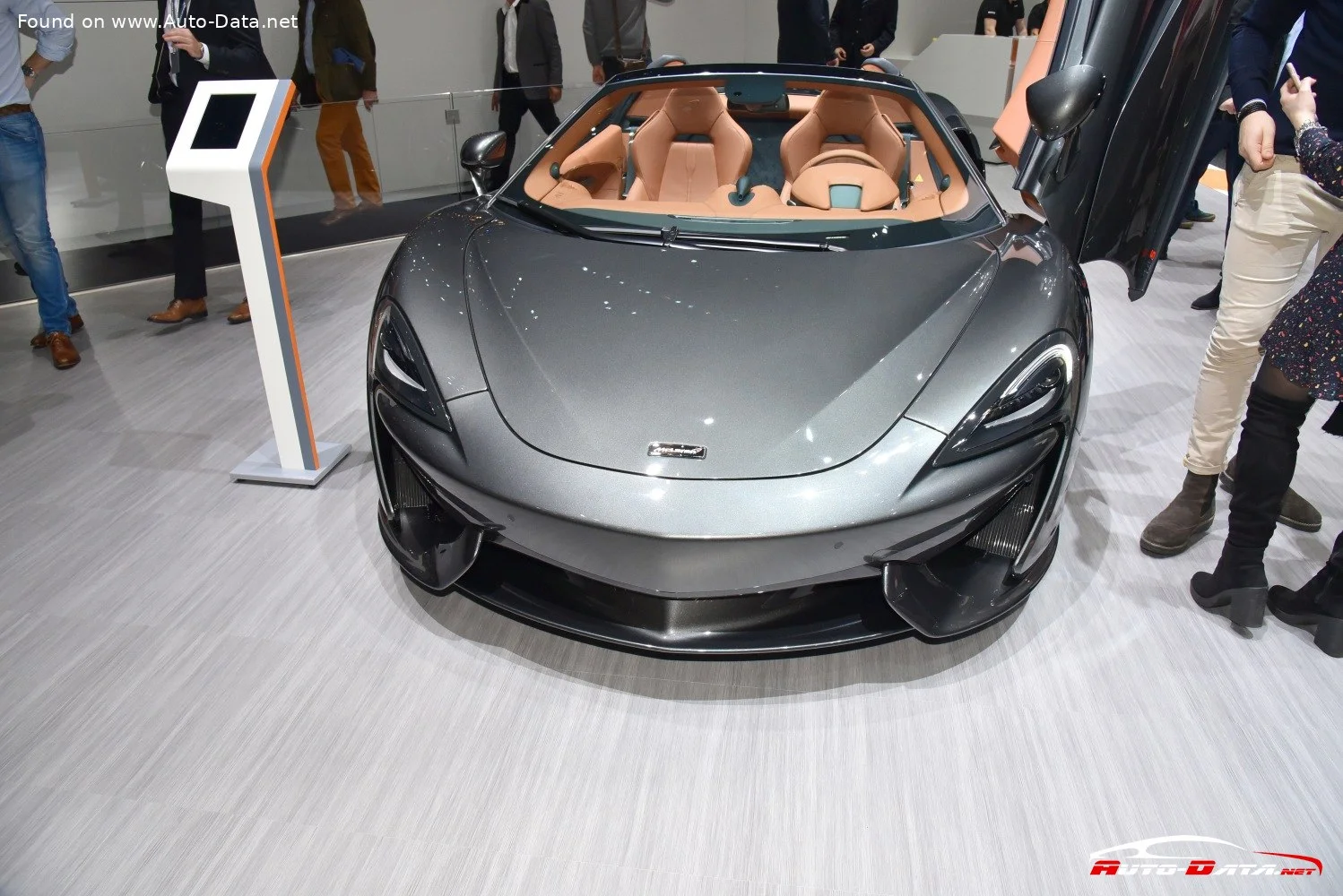McLaren 570S 3.8 V8 (570 Hp) SSG2017 - thumbnail 10