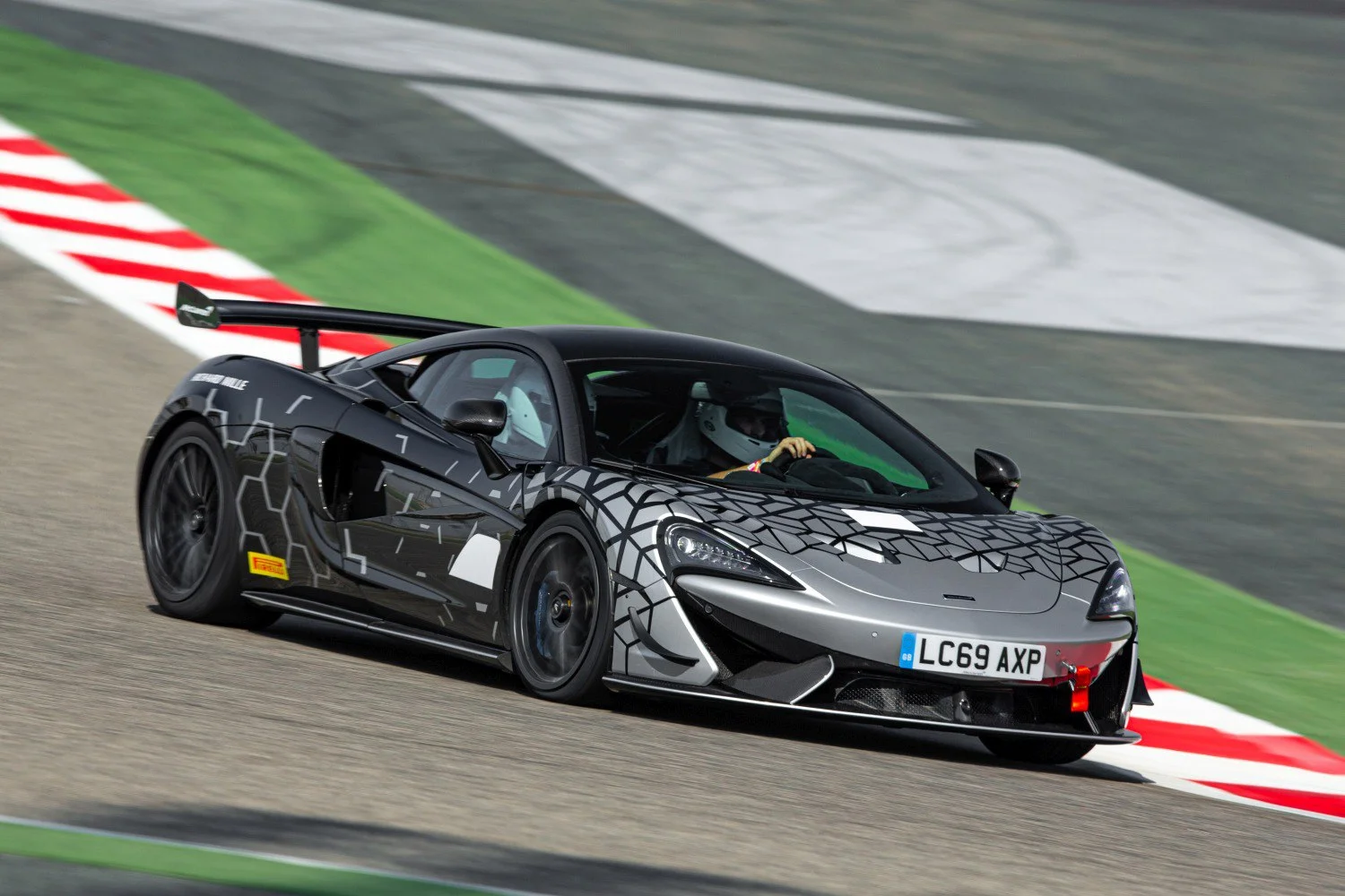 McLaren 620R 3.8 V8 (620 Hp) SSG2019 - thumbnail 11