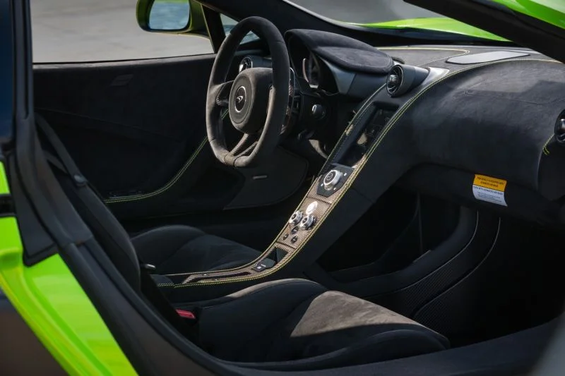 McLaren 675LT 3.8 V8 (675 Hp) SSG2015 - 2017 thumbnail 4