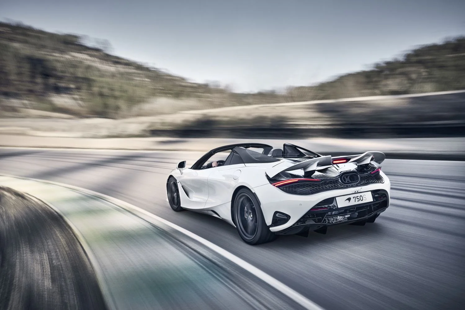 McLaren 750S 4.0 V8 (750 Hp) SSG2023 - thumbnail 2