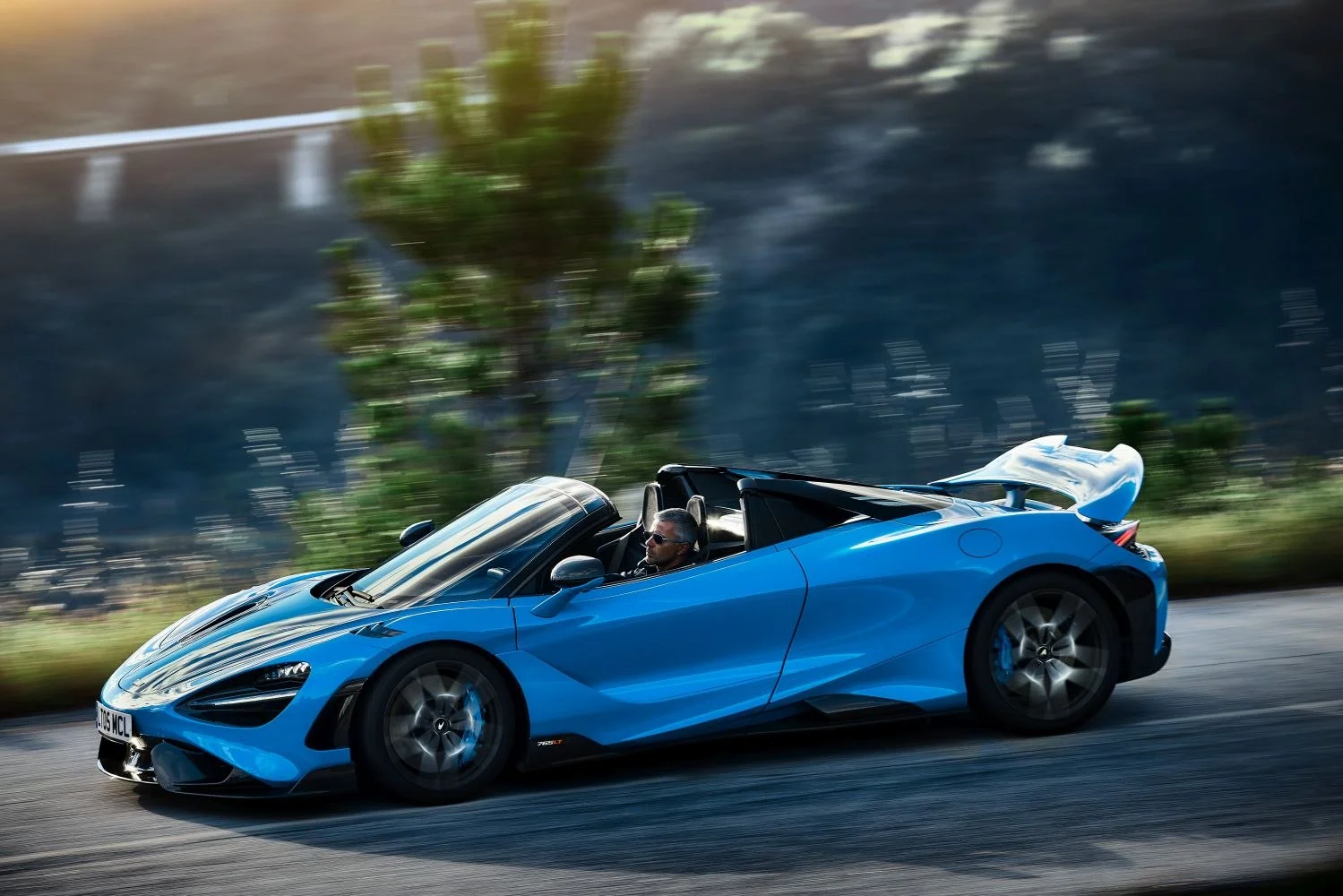 McLaren 765LT 4.0 V8 (765 Hp) SSG2021 - thumbnail 2