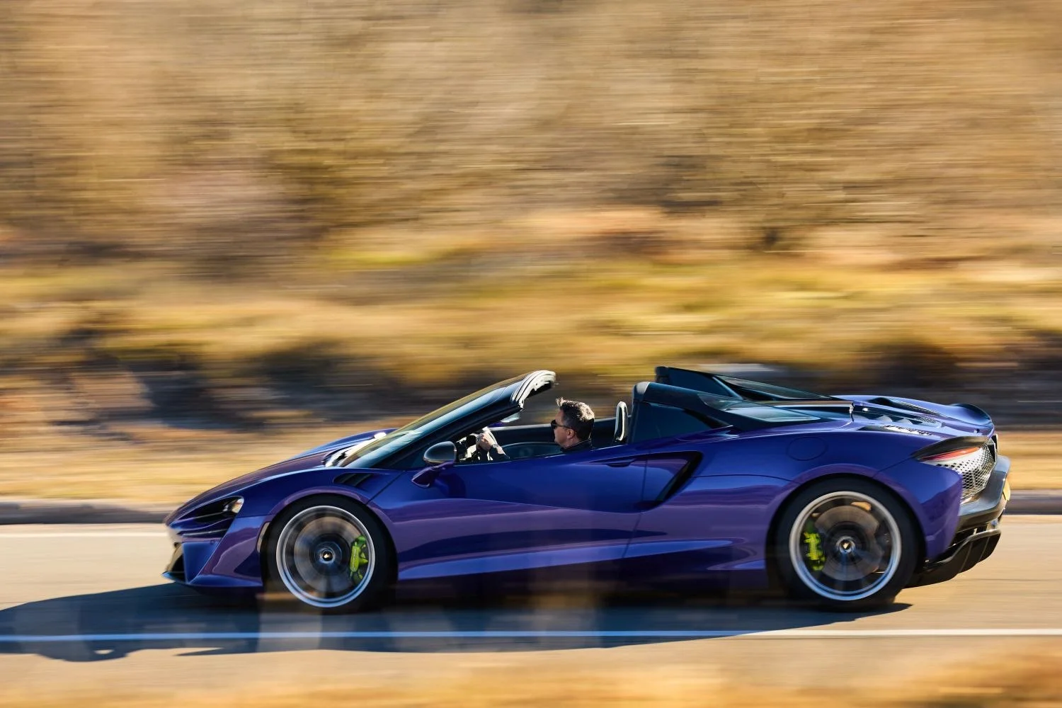 McLaren Artura 3.0 V6 (700 Hp) Plug-in Hybrid SSG2024 - thumbnail 12