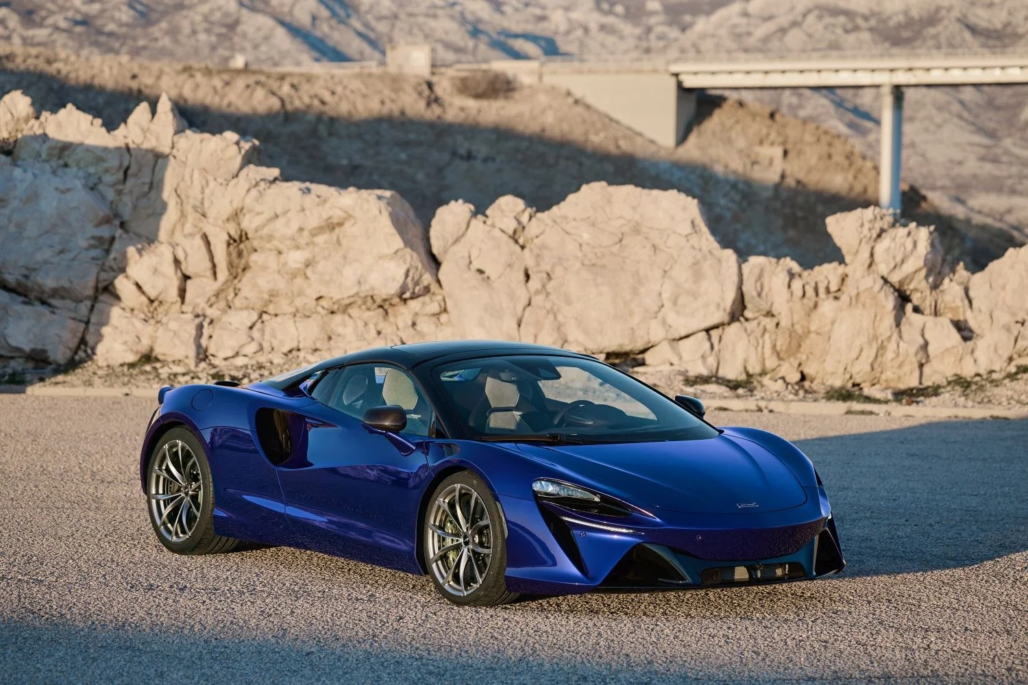McLaren Artura 3.0 V6 (700 Hp) Plug-in Hybrid SSG2024 - thumbnail 8