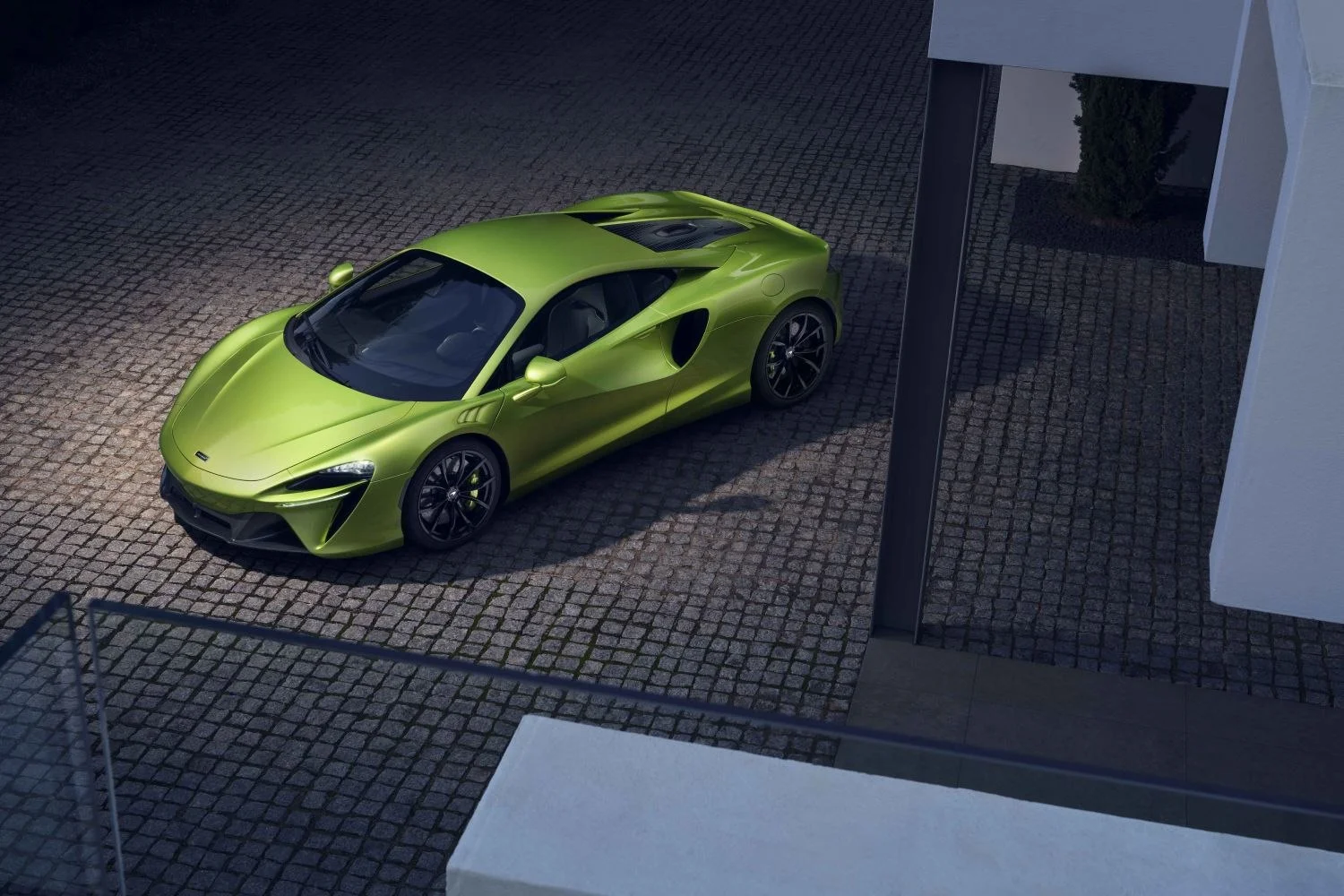McLaren Artura 3.0 V6 (680 Hp) Plug-in Hybrid SSG2021 - 2024 thumbnail 10
