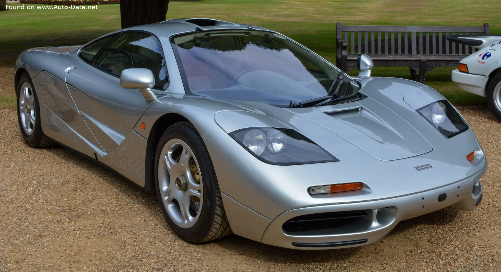 McLaren F1 6.1 V12 (627 Hp)1992 - 2000 - 1
