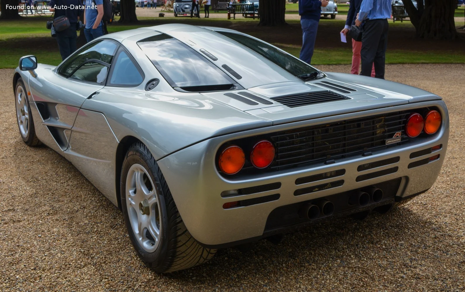 McLaren F1 6.1 V12 (627 Hp)1992 - 2000 thumbnail 3