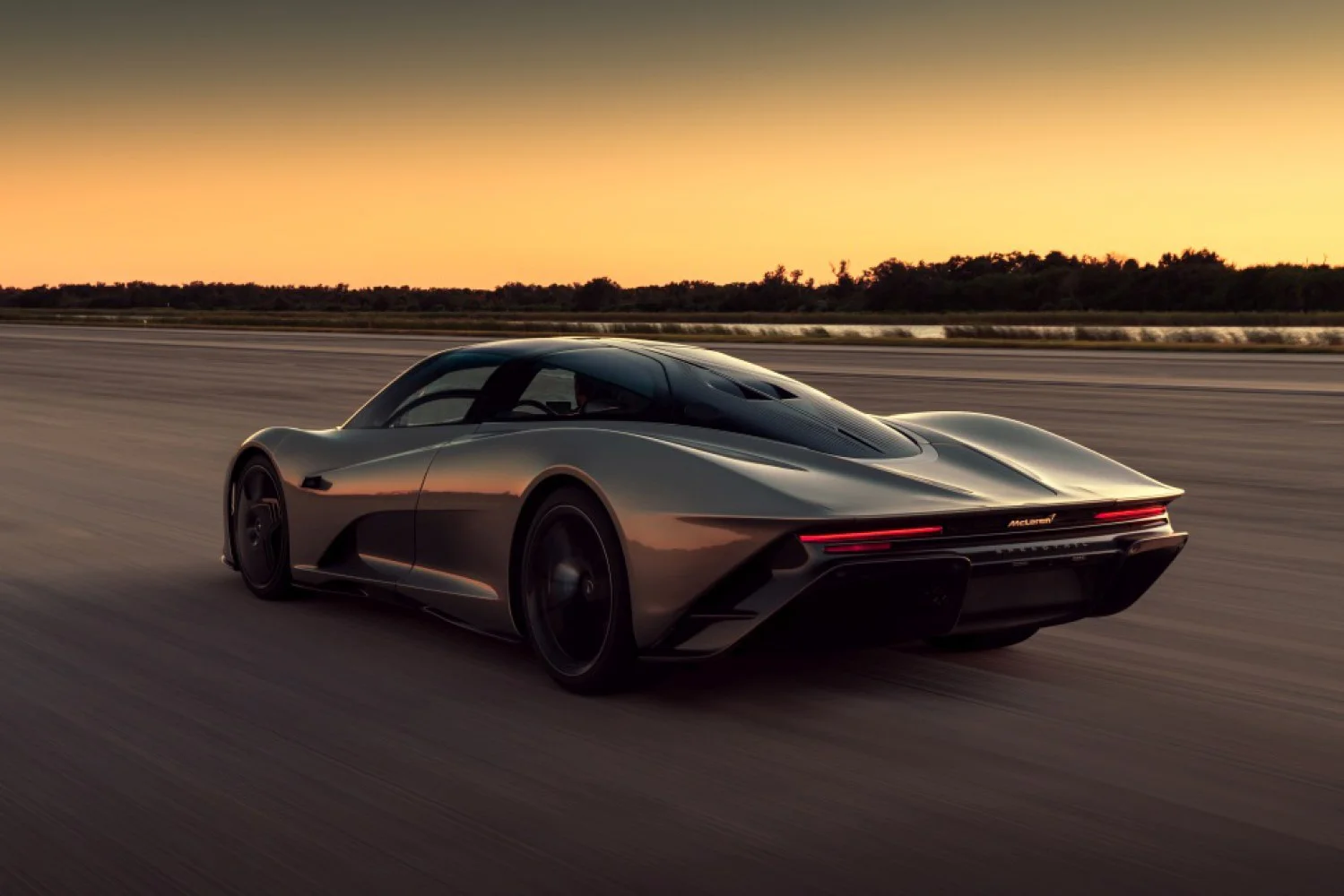 McLaren Speedtail 4.0 V8 (1070 Hp) Plug-in hybrid2020 - 2020 thumbnail 2