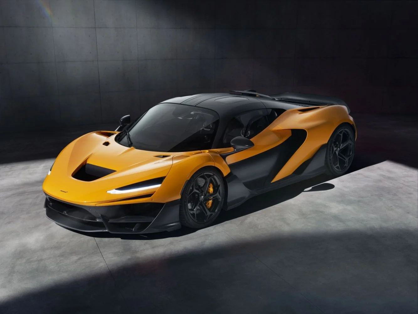 McLaren W1 4.0 V8 (1275 Hp) Plug-in Hybrid DCT2025 - thumbnail 2